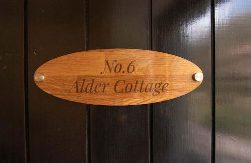 Long Byres Holiday Cottages - Foto 10