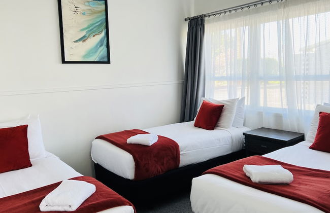 18th Avenue Thermal Motel - Photo 9