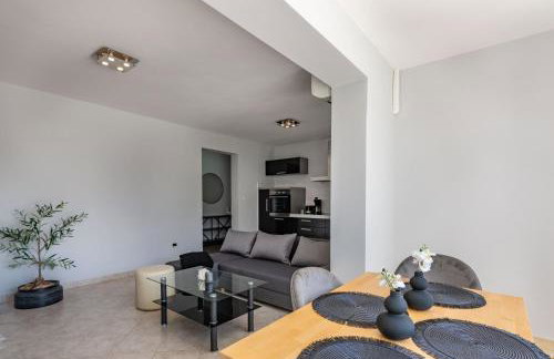 Villa Noa's Pool House, a modern and luxurious villa near the sea - Foto 3