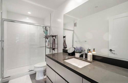 Sharon Green apartments by FantasticStay - Photo 67