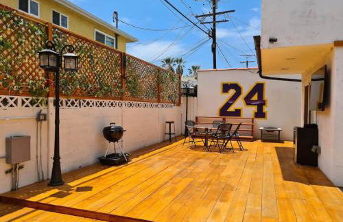 3 bedroom with Hot Tub and Video game console 10 minutes from Rodeo Drive Beverly Hills - Photo 9