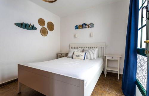 Casa Lili - Shared Pool - Close to Seafront Promenade - Sea Views from upper terrace - Foto 51