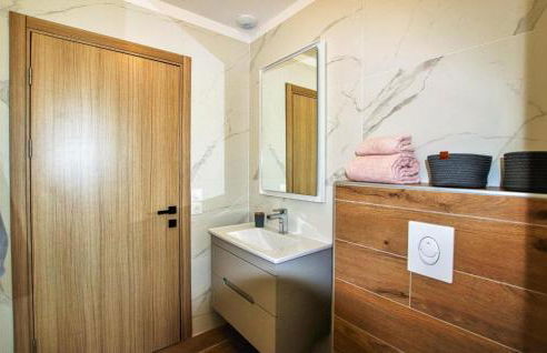 Amazing Home In Cléon D' Andran - Foto 23