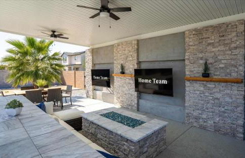 Backyard Oasis Heated Pool Game Room Gazebo - Foto 61