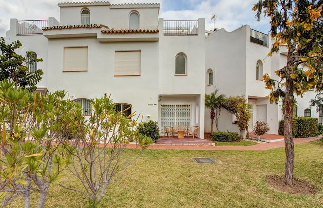 Relaxed Retreat With Pool - Photo 38