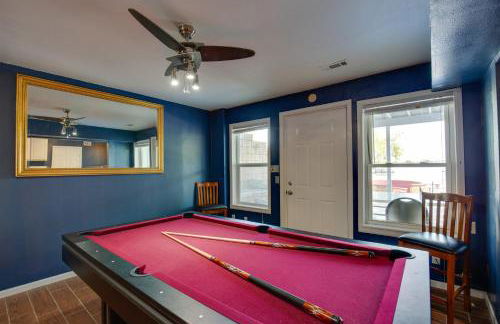 Game Room and Dock Waterfront Granbury Lake Retreat - Foto 3