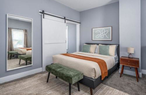 Walnut Hills, 5min to UC, Sleeps 7ppl, Lux Beds, Smart TVs - Foto 9