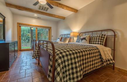 Azalea Retreat by Avantstay Sleeps 34 & Pool - Foto 74