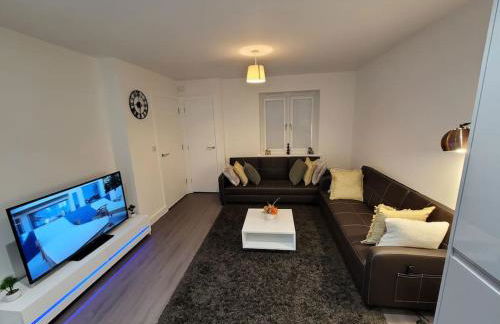New build home with WI-FI, Smart TV, dedicated office floor, large terrace and Free parking - Foto 3
