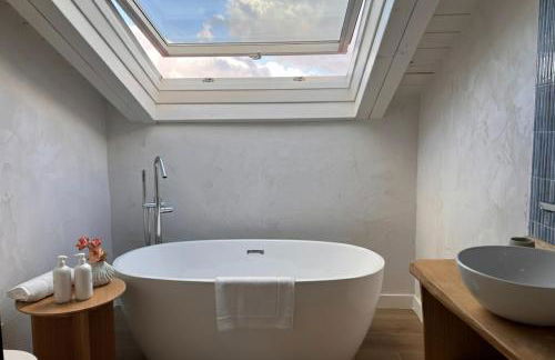 Wishome-Casa vistas de película al mar y la montaña y piscina climatizada - Foto 13