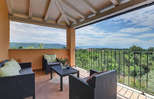 Villa in Rakalj Near Beaches With Pool - Photo 19