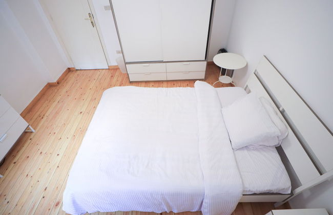 Ivory Petal Bliss 2BR Apt - Foto 17