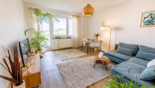 Große Wohnung mit Balkon, Waschmaschine und Smart TV - Foto 3