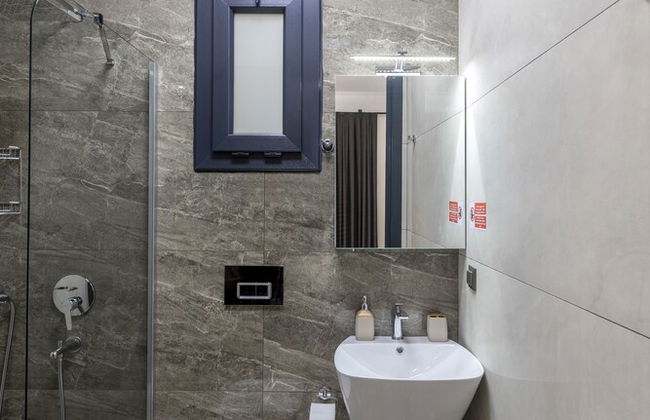 Born in Blue - Photo 37