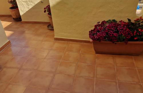 Piso muy cómodo en Estepona, Zona Selwo - Photo 31