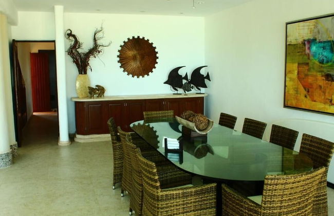 Uinic Chay Luxury Ocean Front Villa - Photo 10
