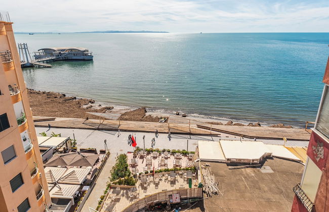 The Promenade Seaview - Photo 42