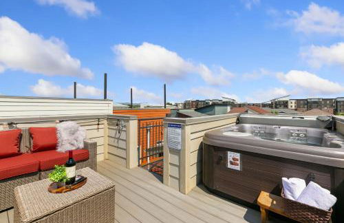 Contemporary Gem - Rooftop Deck & Private Hot Tub! - Foto 72