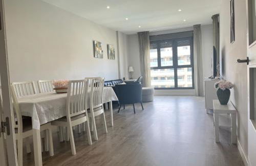 Los Álamos Breeze - 3BR Beach Apt - Free Parking - Salt Pool - Next to the Beach - Foto 34