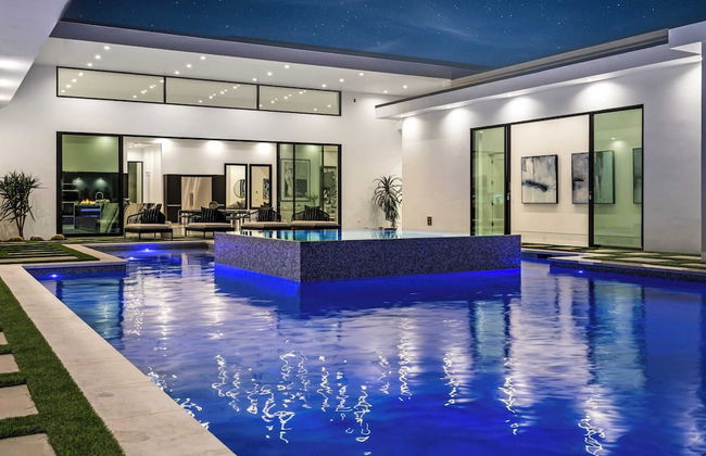 Sleeps 20 Pool, Hot Tub, & Pickleball Stay in Indio Bravo Villa #9 - Foto 54