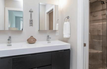 Luxe 4bdr w/ Balcony & Parking, 10 Mins to Broadway 9th Avenue by Avantstay - Foto 100