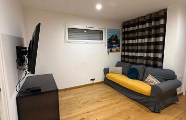 Maison Villa Nimes 4 Chambres, Piscine et 2 places parkings privés fermés - Foto 11