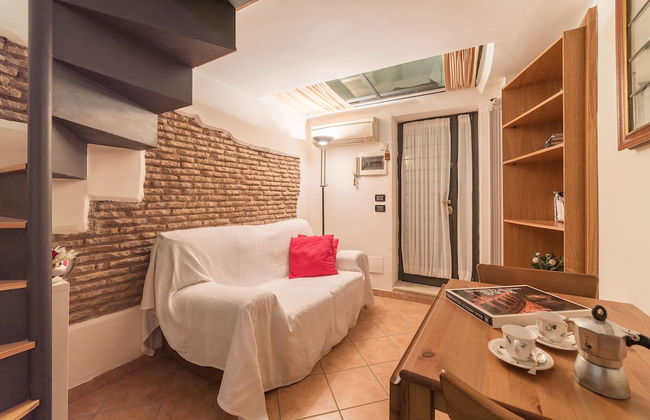 Sweet Suite near Pantheon - Photo 16