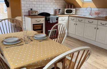 The Stables Holiday Let - Photo 16