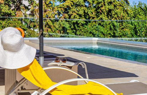 Chris and Stratos villa with private ecologic pool and kid's playground! - Foto 23