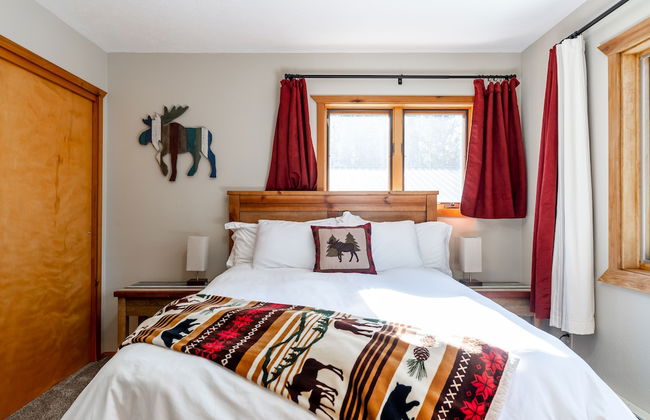 Shepherd Family Retreats- Moose - Photo 3