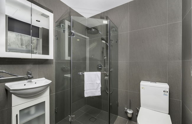 Studios on King - Photo 24