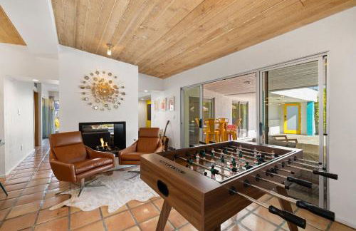 The Ricardo! Mid-Century Villa with Saltwater Pool - Foto 20