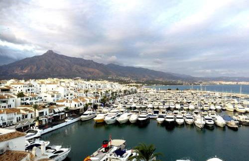 Beachside Luxury 2 bedroom apartment, Puerto Banus - Foto 28