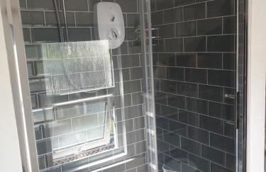 Kingfisher cottage, free parking - Foto 7