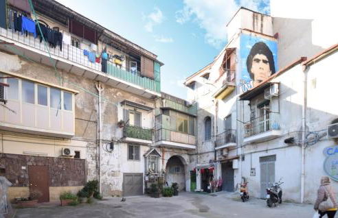 Beautiful Apartment In Napoli With Wifi - Foto 5