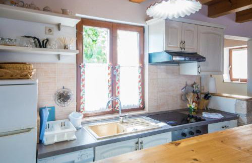 Villa Sandi, mediterranean Villa with pool and jacuzzi - Foto 26