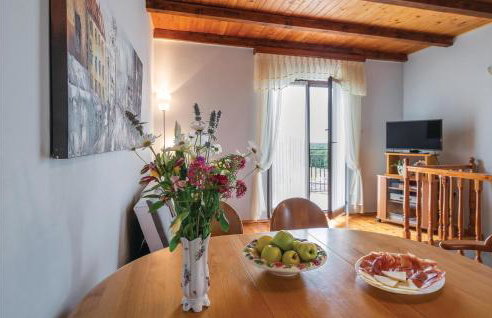 Beautiful Apartment In Hrboki With Wifi - Photo 26