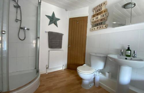 The Nook- A Rustic Cottage in a Beautiful Village. - Photo 6