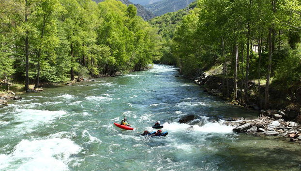 Hydrospeeding in the river