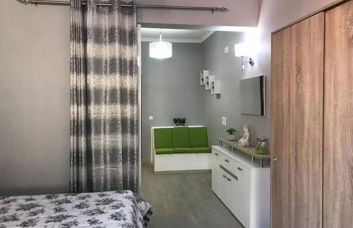 STUDIO'S HOUSE - Photo 13