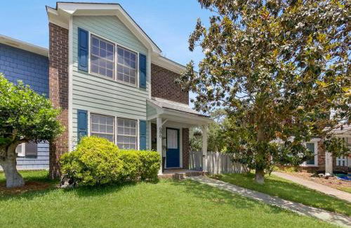 Hot Tub, Putting Green + Bikes! - Photo 9