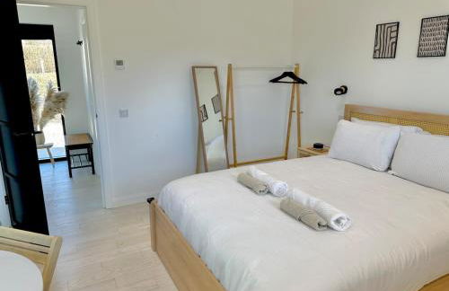 Eco-Friendly Highland Suite with Mountain Views - Photo 3