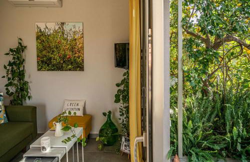 Olive Lemon Biophilic House & Lush Forest Garden - Foto 16