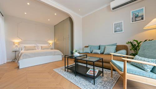 Split Eye Apartment - Photo 4