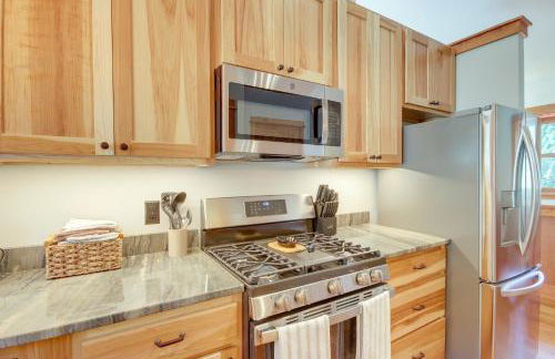 Secluded Livingston Retreat with Deck and Fire Pit! - Photo 11