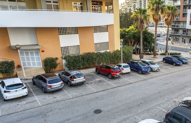 BnB Homes Elegant Apartment 50 m Walk From Beach - Foto 28