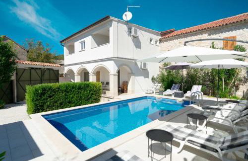 Holiday Home Villa Martin - Rückzugsort auf dem Land mit Pool by Interhome - Photo 15