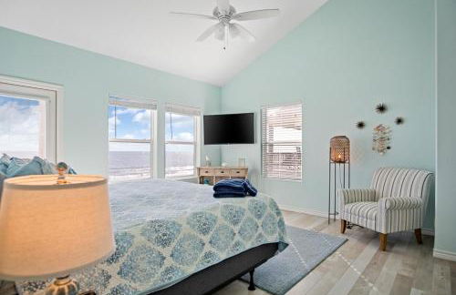 Splash Spacious 3BD 3bath Beachfront! Steps to Beach! - Photo 27