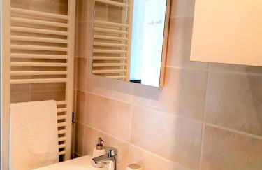 Gare - Polygone Scientifique - Palais de Justice - Foto 20