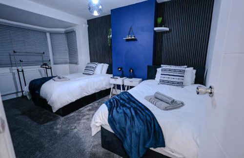 Sleeps17 Bliss 7-Bedroom Luxury Escape Birmingham - Foto 8